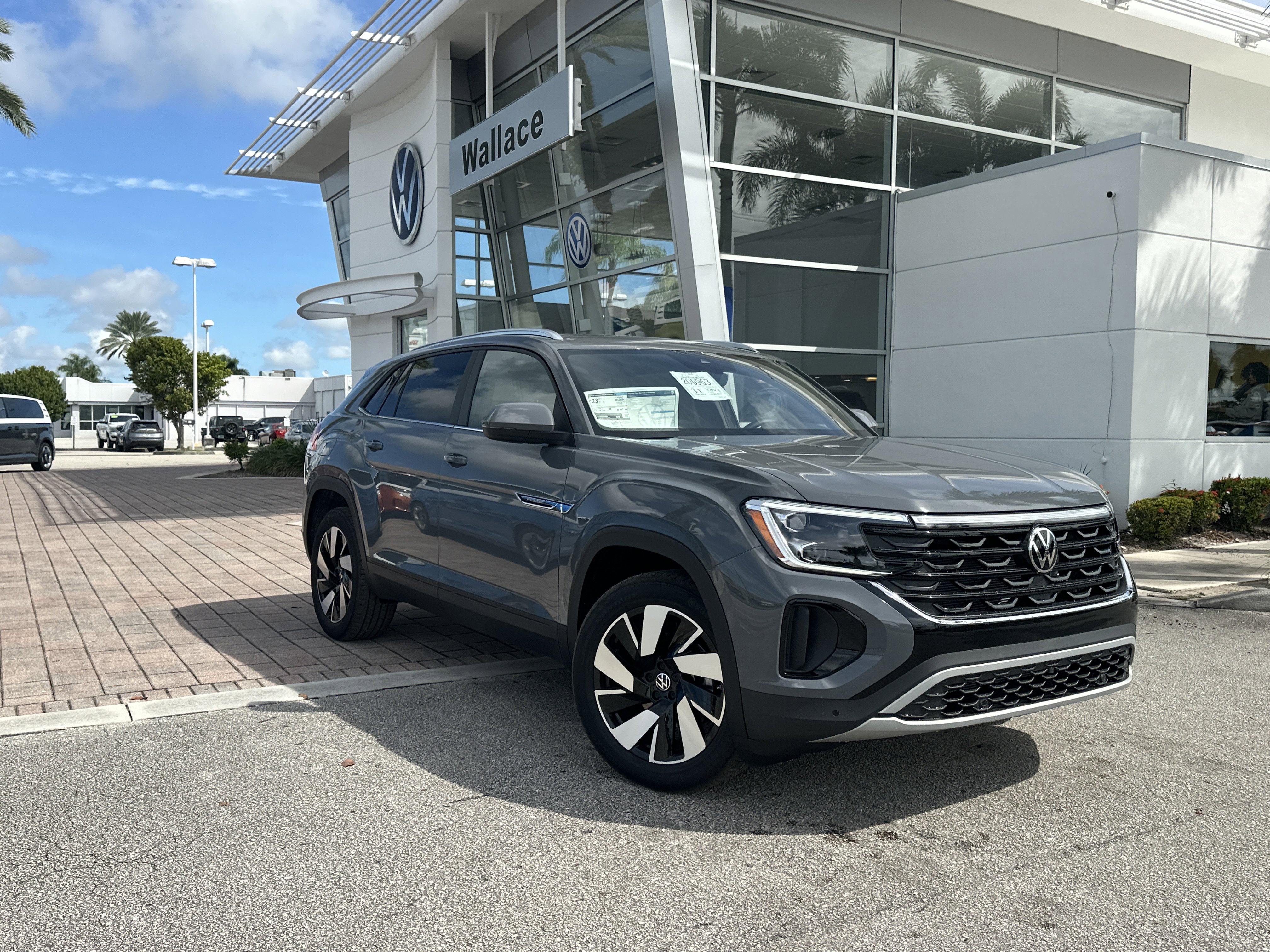 New 2026 Volkswagen Atlas Cross Sport SE image 1