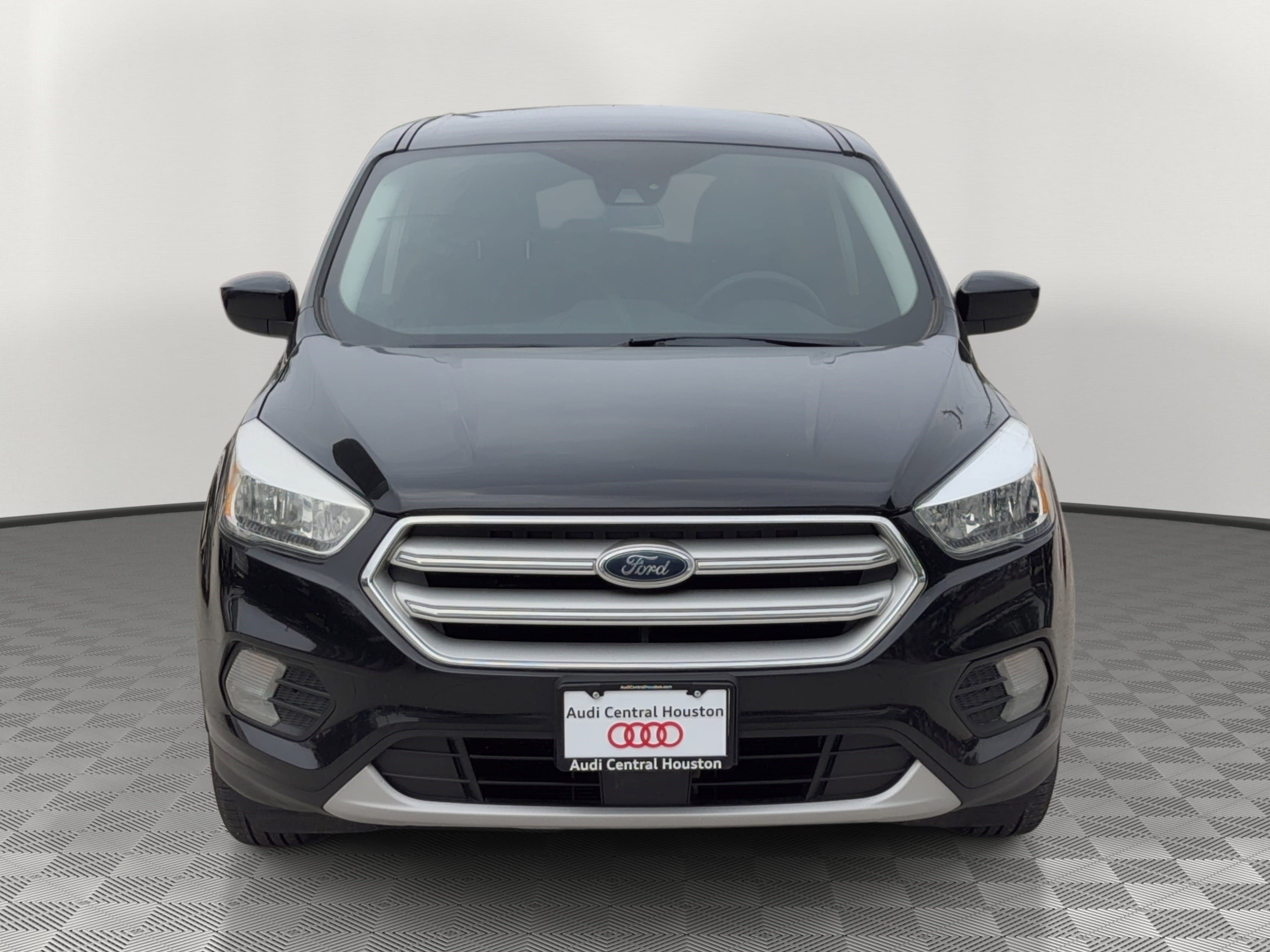 Used 2019 Ford Escape SE FWD image 6