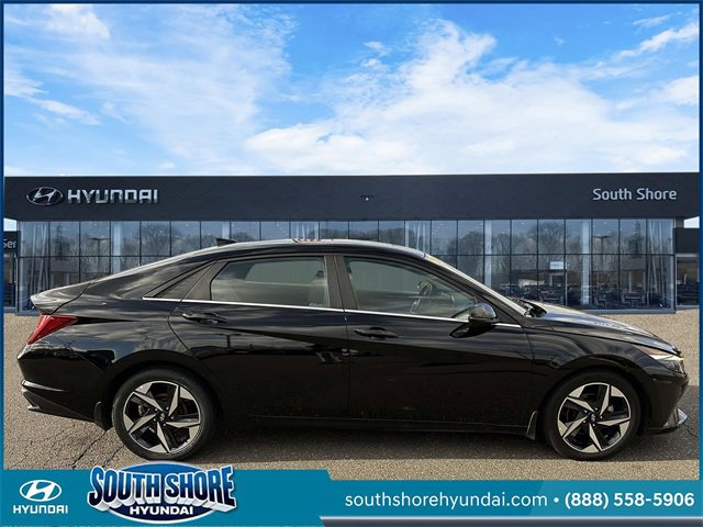 Certified 2023 Hyundai Elantra Limited image 5