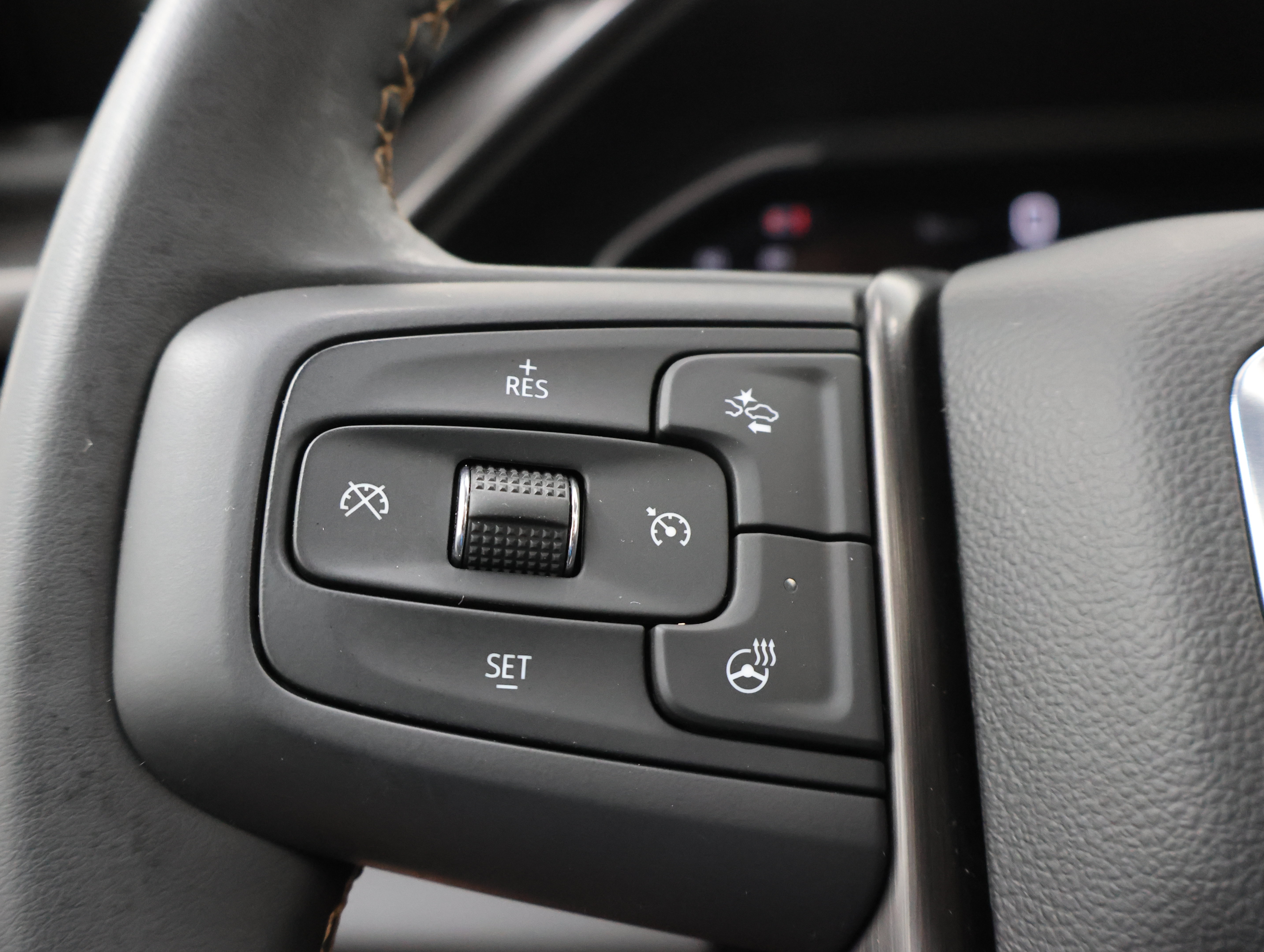 Used 2025 GMC Sierra 2500 AT4 w/ AT4 Premium Plus Package AWD/4WD image 16
