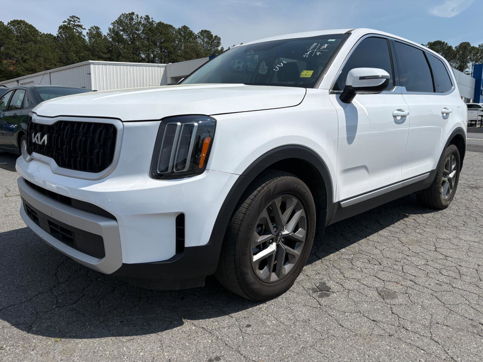 Used 2024 Kia Telluride LX