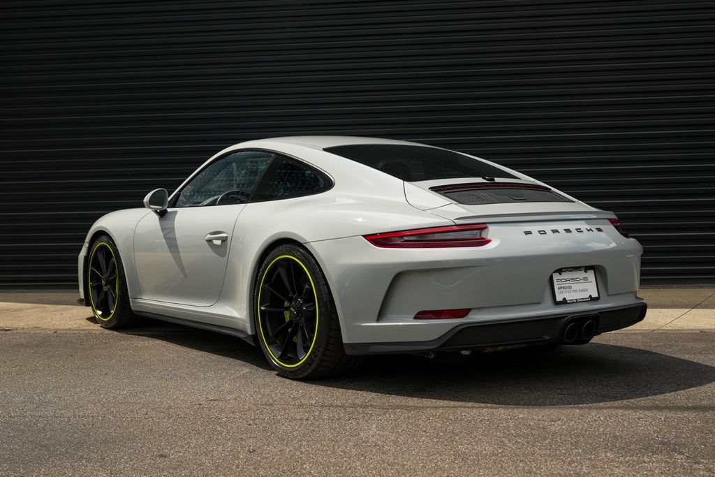 Certified 2018 Porsche 911 GT3 RWD image 3
