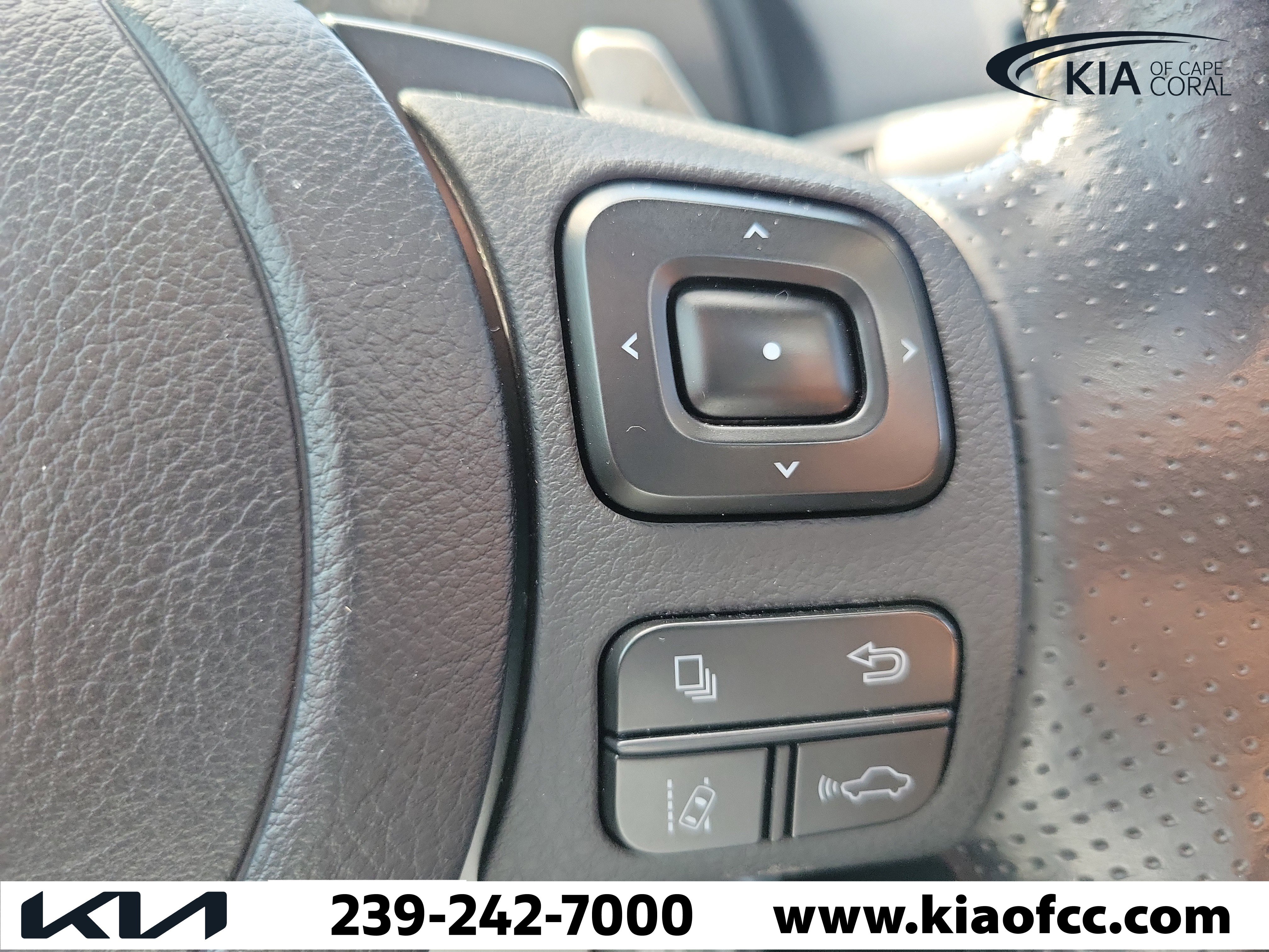 Used 2022 Lexus IS 350 F Sport w/ Navigation Package RWD image 29