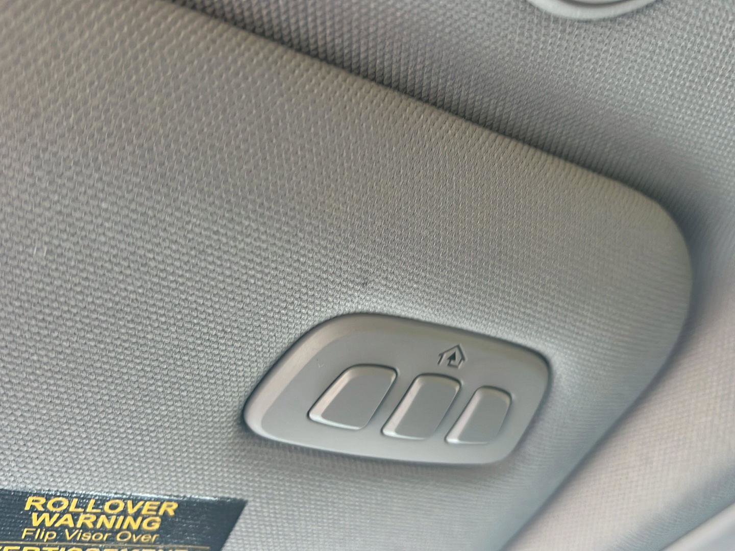 Used 2021 Lincoln Corsair AWD w/ Premium Package image 32