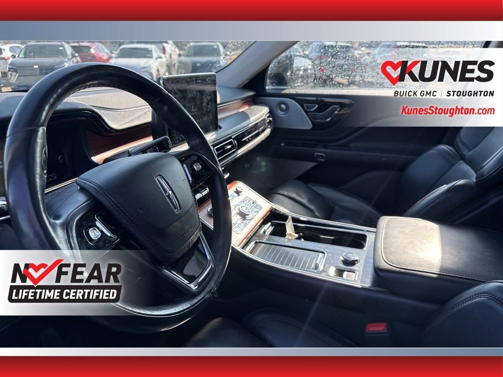 Used 2020 Lincoln Aviator Reserve w/ Equipment Group 202A image 24