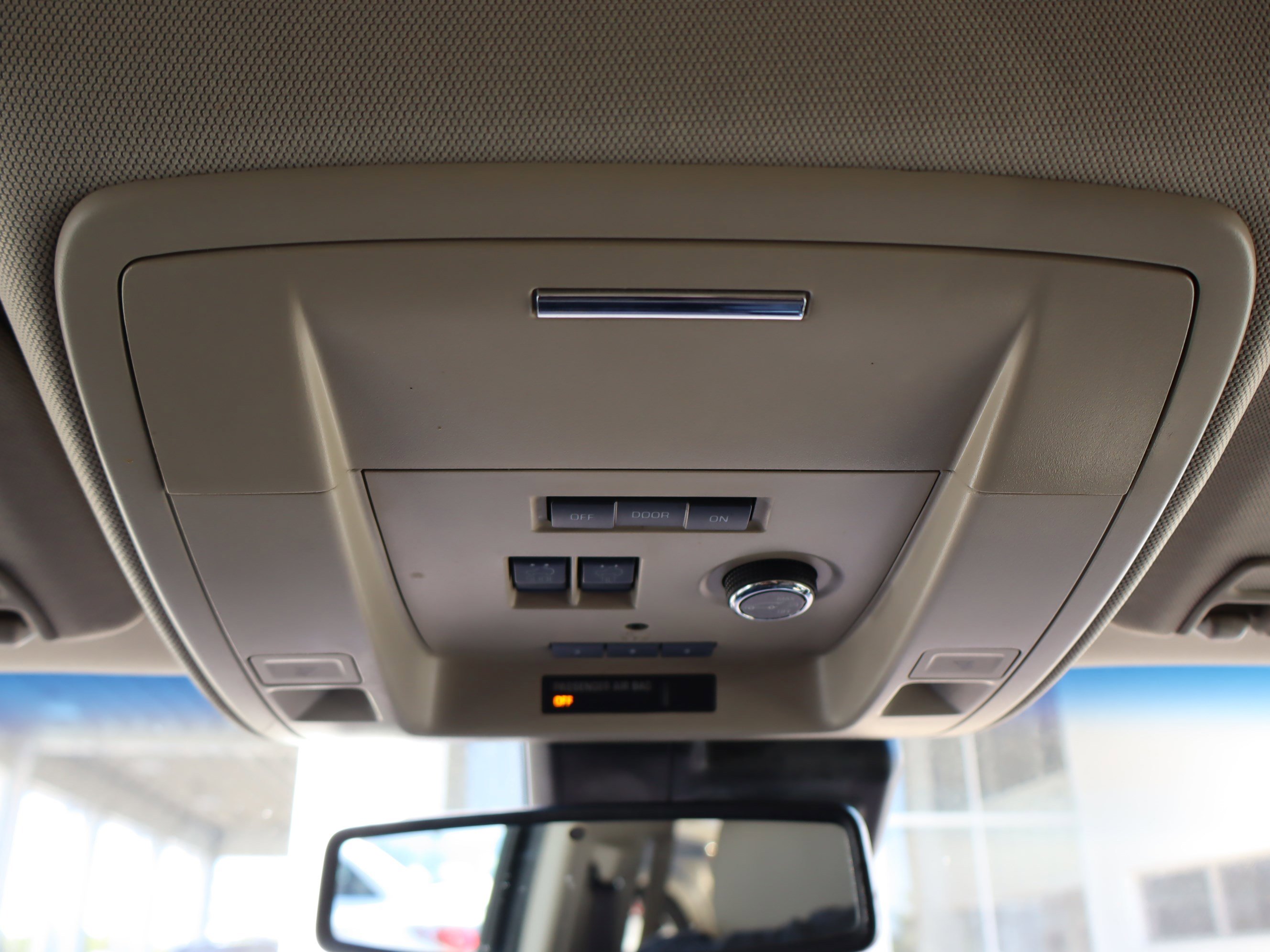 Used 2017 Chevrolet Suburban LT AWD/4WD image 31