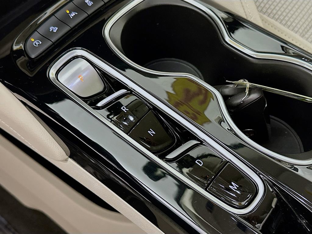 Used 2023 Buick Envision Preferred image 22