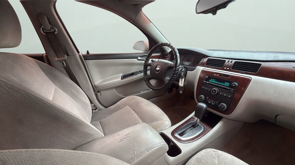 Used 2009 Chevrolet Impala LS FWD image 17