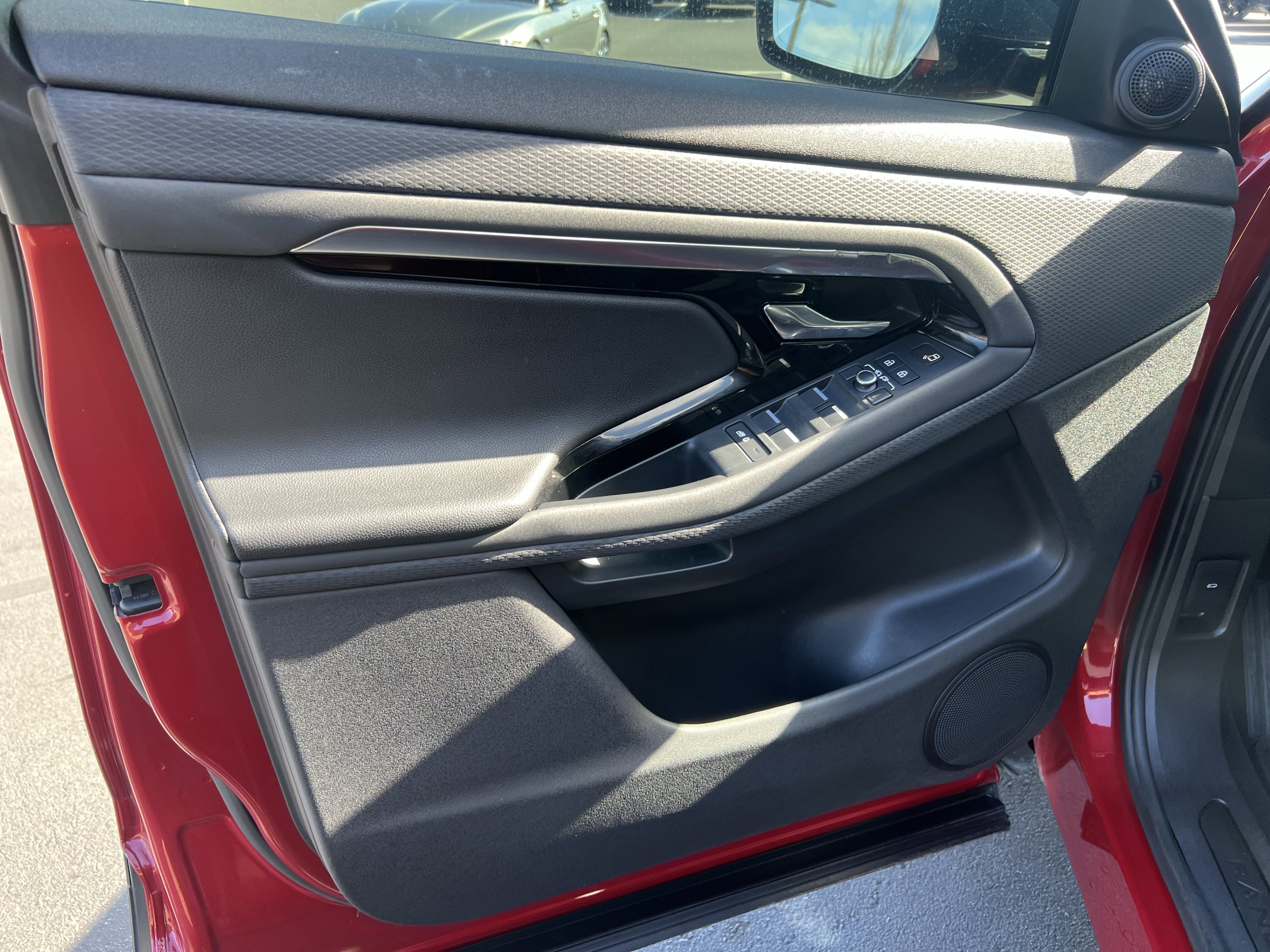 Used 2021 Land Rover Range Rover Evoque S image 13