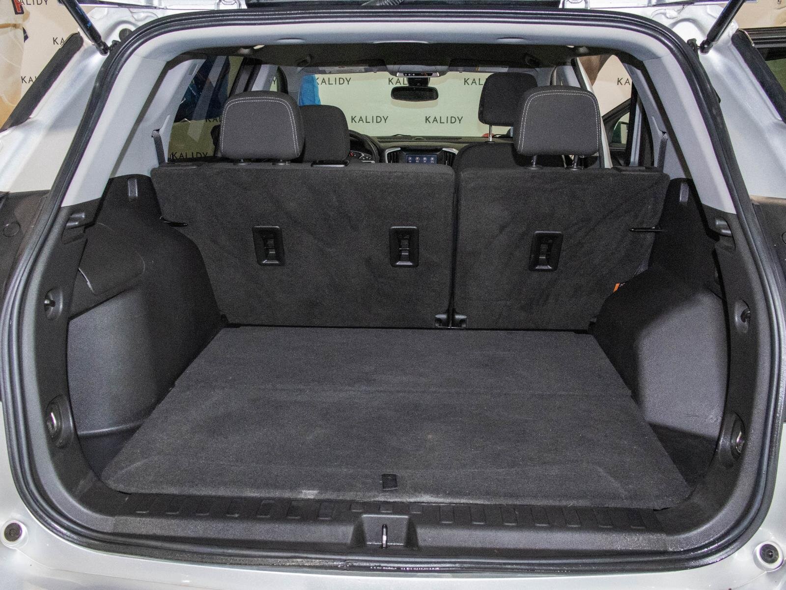 Used 2022 GMC Terrain SLE image 22