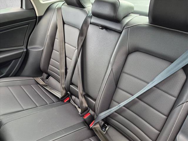 Used 2024 Volkswagen Jetta SE FWD image 16