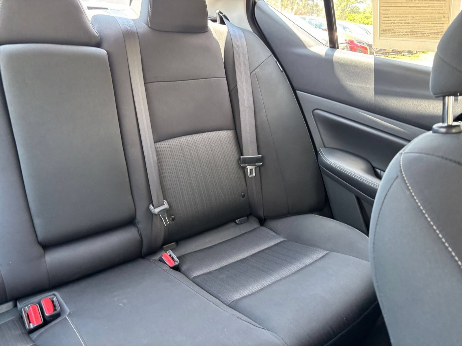 Used 2025 Nissan Altima 2.5 SV FWD image 38