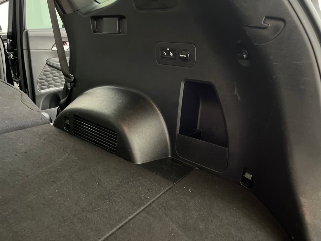 Used 2023 Hyundai Santa Fe SEL Premium image 33