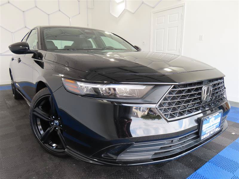 Used 2024 Honda Accord Sport image 2