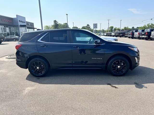 Used 2021 Chevrolet Equinox LT image 2