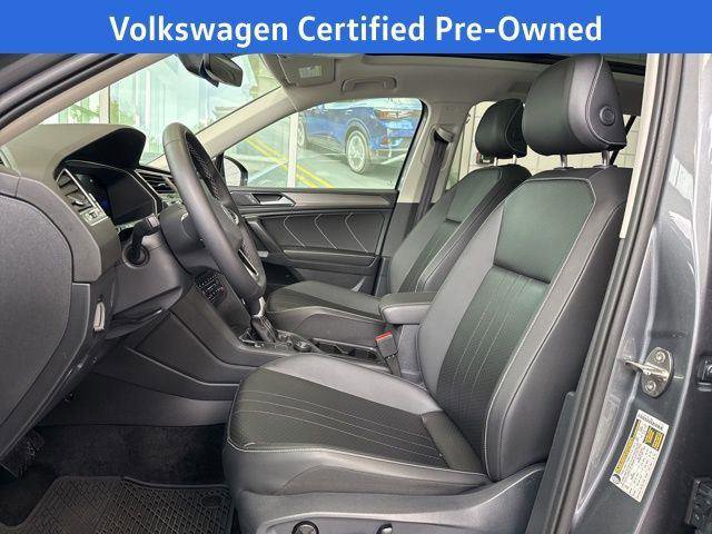 Certified 2024 Volkswagen Tiguan SE w/ Panoramic Sunroof Package AWD/4WD image 15