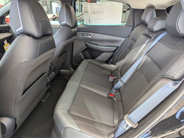 New 2026 Nissan Leaf Platinum+ w/ Cargo Package (Platinum+) image 12