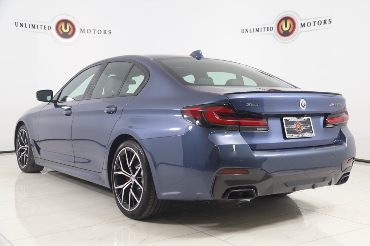 Used 2023 BMW M550i xDrive w/ Executive Package AWD/4WD image 4