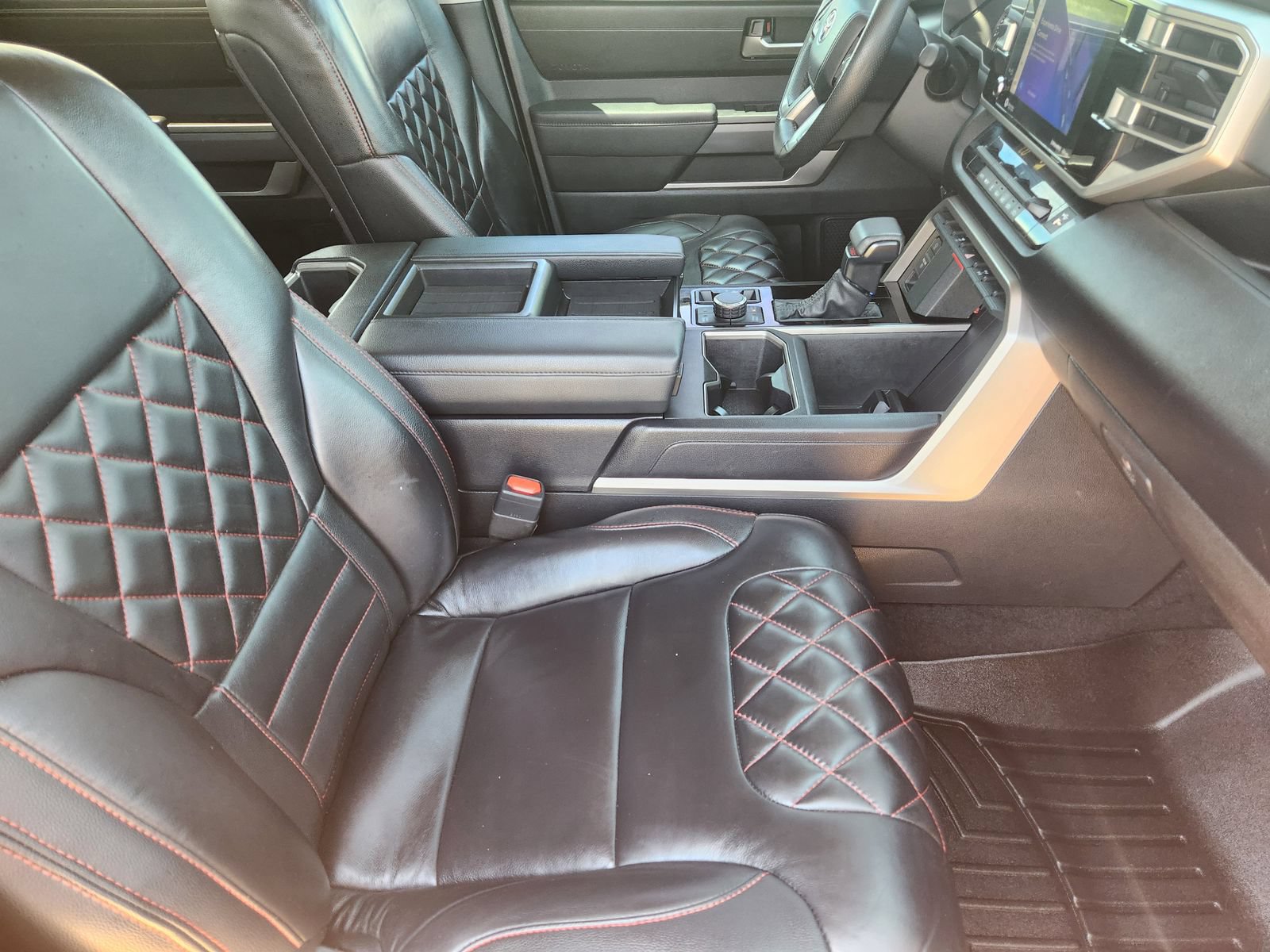 Used 2022 Toyota Tundra SR5 w/ TRD Off-Road Package AWD/4WD image 17