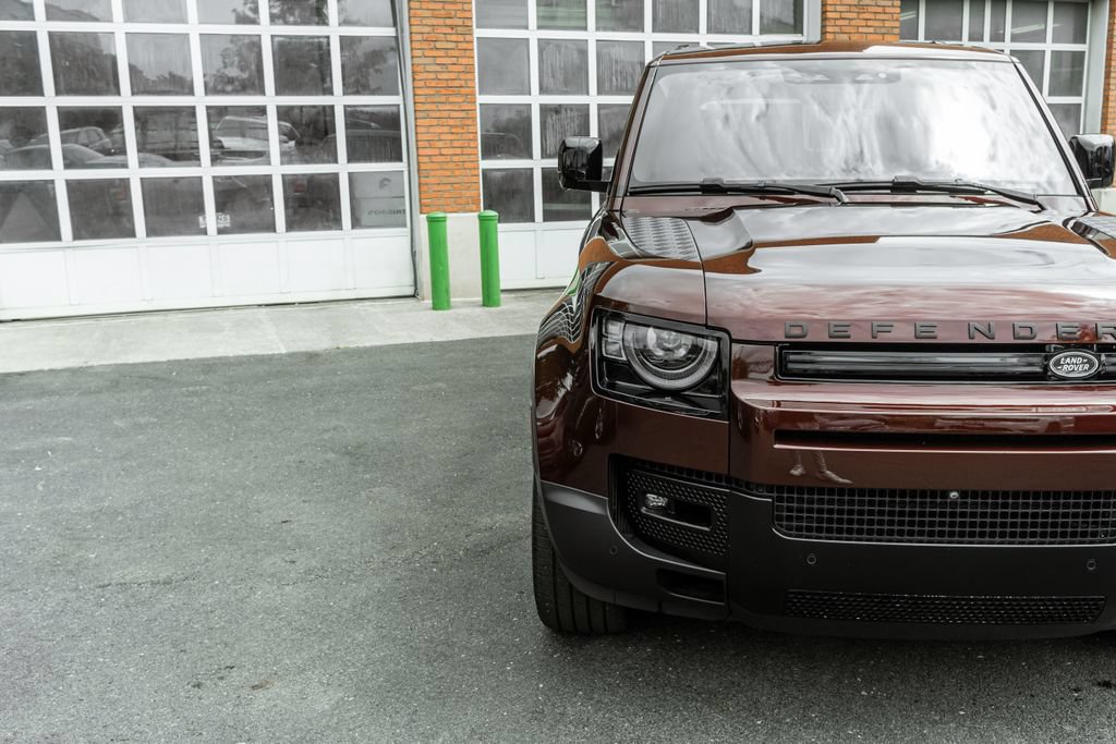 Used 2023 Land Rover Defender 130 First Edition AWD/4WD image 36