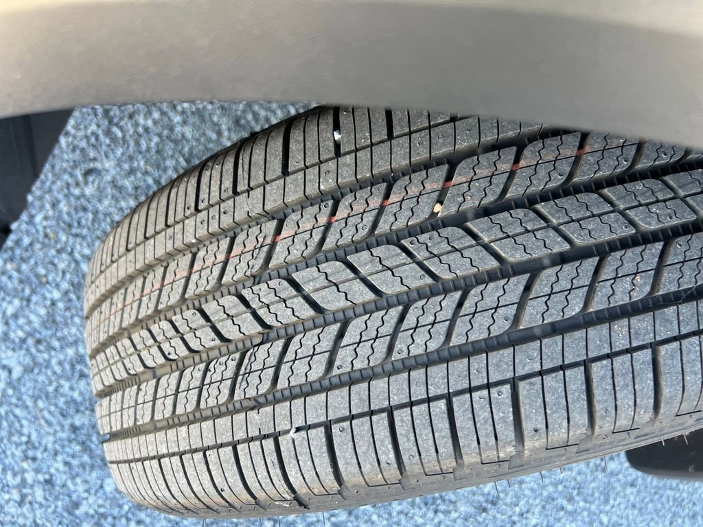 New 2026 Nissan Kicks SR w/ Cold Weather Package image 27