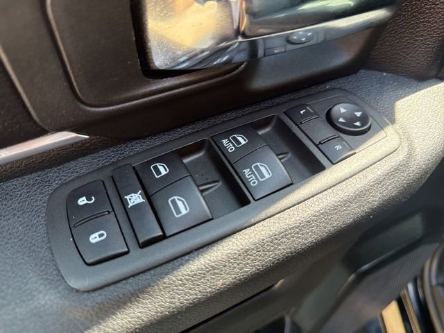 Used 2022 RAM 1500 Classic Warlock w/ Electronics Group AWD/4WD image 13