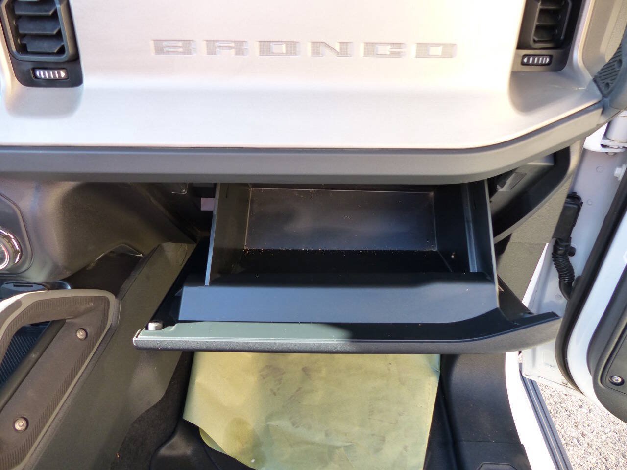 Used 2025 Ford Bronco Outer Banks AWD/4WD image 65