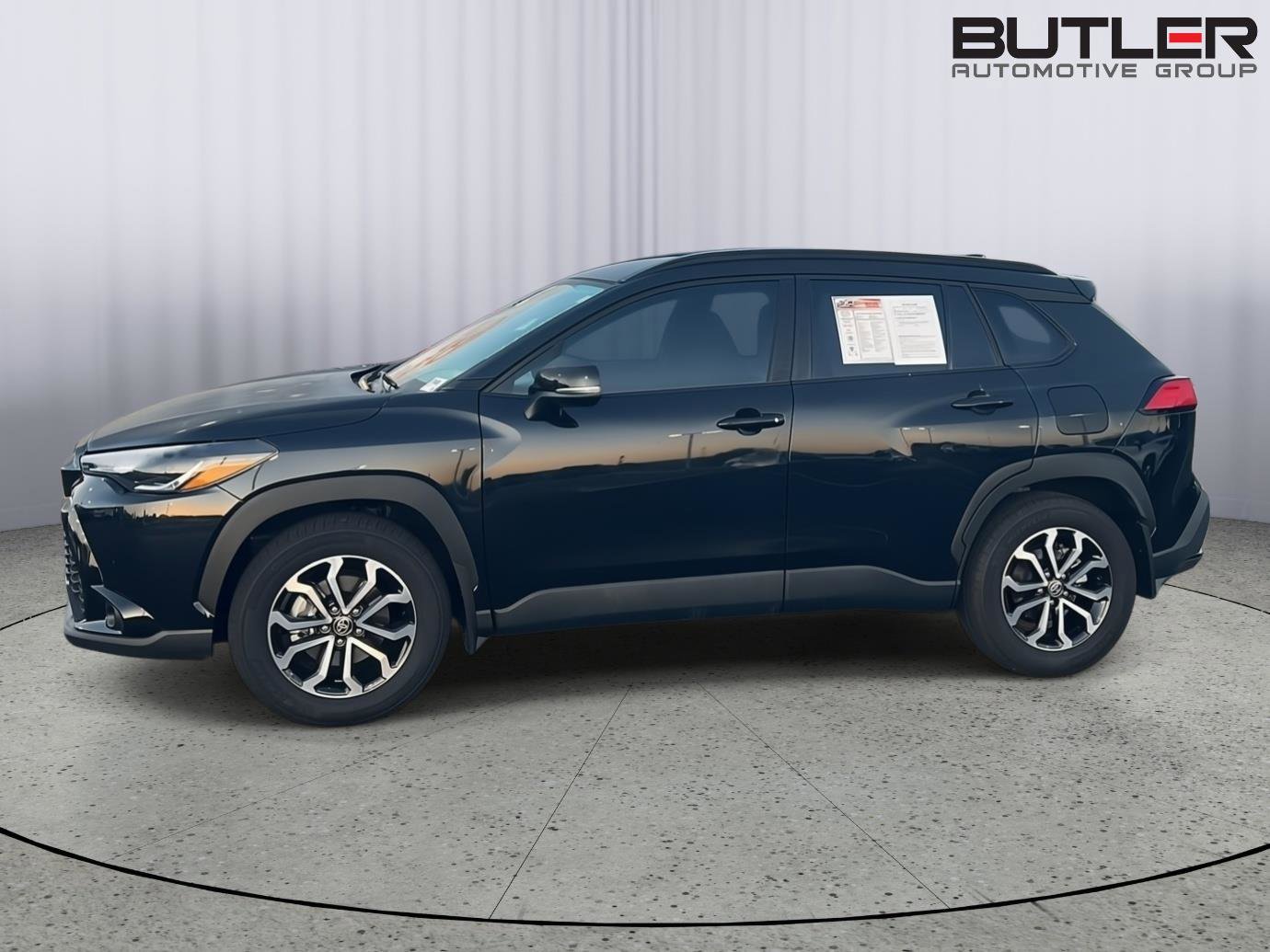Used 2025 Toyota Corolla Cross AWD Hybrid image 3