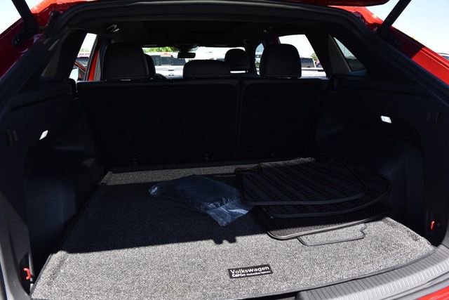 Used 2024 Volkswagen Atlas Cross Sport SEL R-Line image 25