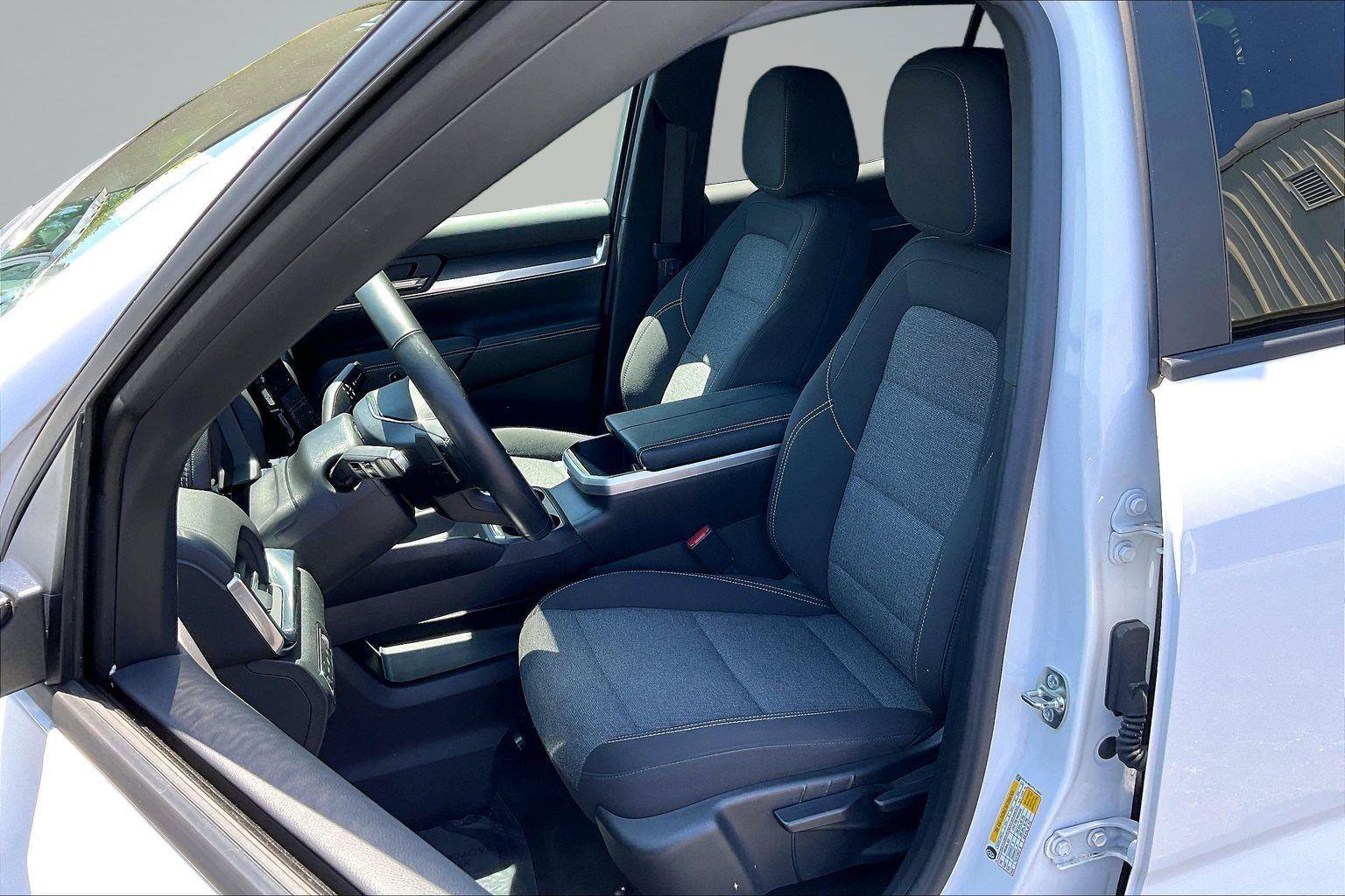 Used 2026 GMC Terrain Elevation FWD image 24