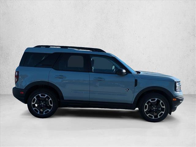 Used 2023 Ford Bronco Sport Outer Banks w/ Tech Package AWD/4WD image 4