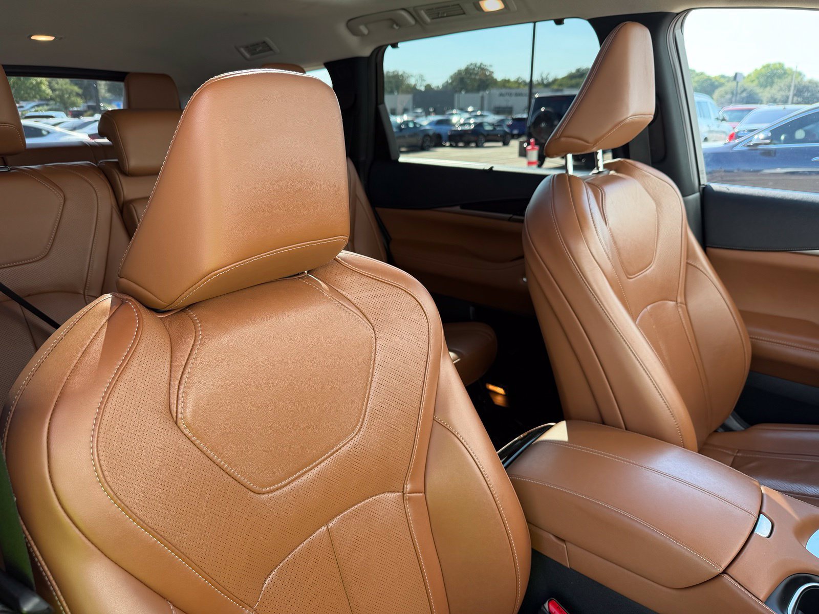 Used 2023 INFINITI QX60 Sensory AWD/4WD image 37