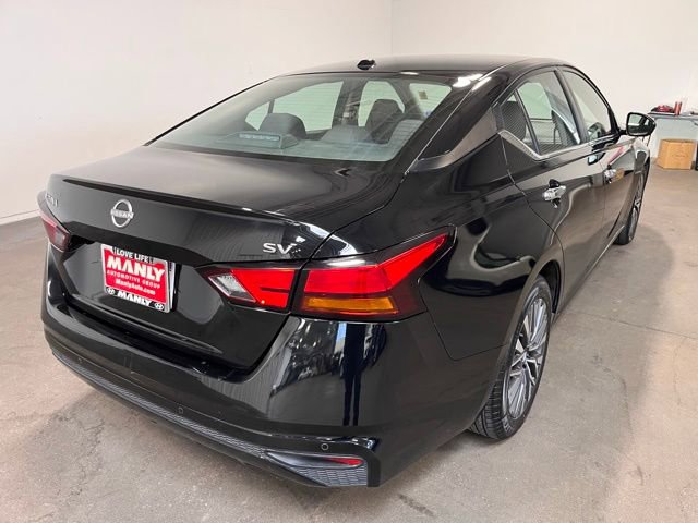 Used 2023 Nissan Altima 2.5 SV image 3