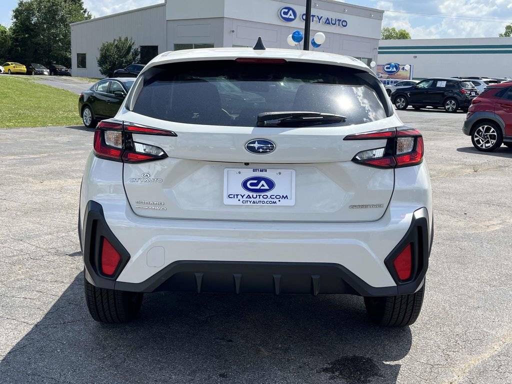 Used 2024 Subaru Crosstrek 2.0i AWD/4WD image 4