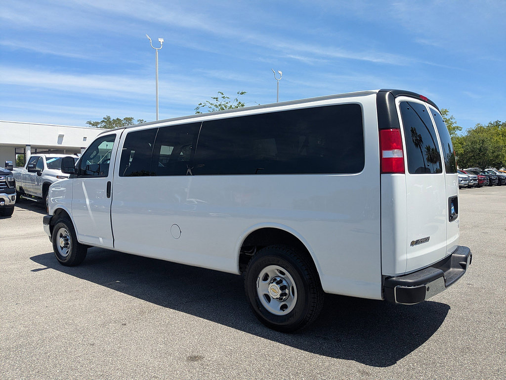 Certified 2024 Chevrolet Express 3500 LT w/ LT Preferred Equipment Group RWD image 8