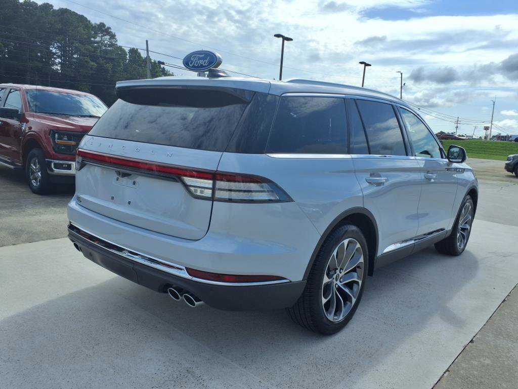 New 2025 Lincoln Aviator 2WD w/ Equipment Group 101A image 5