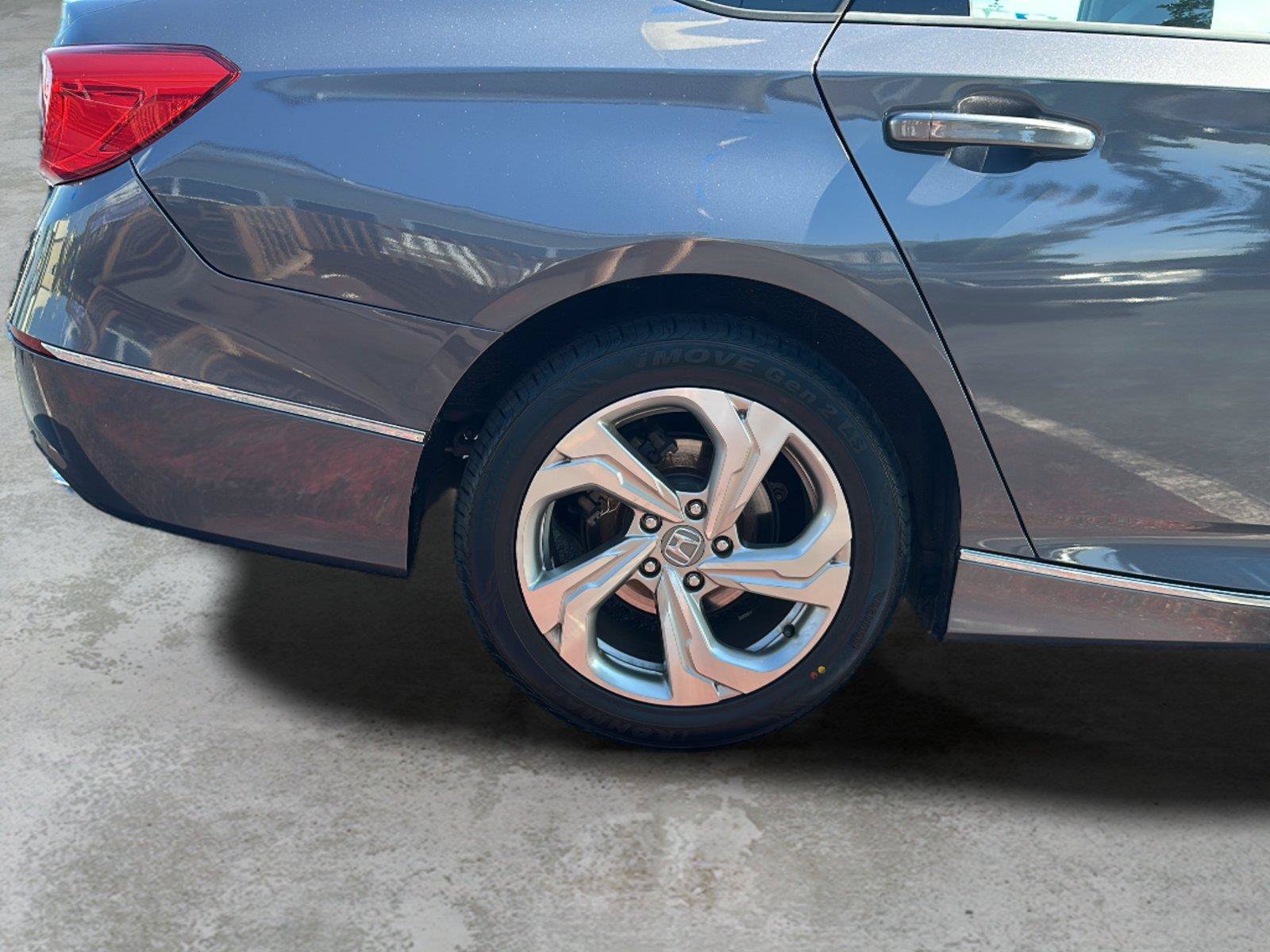 Used 2018 Honda Accord EX-L image 12