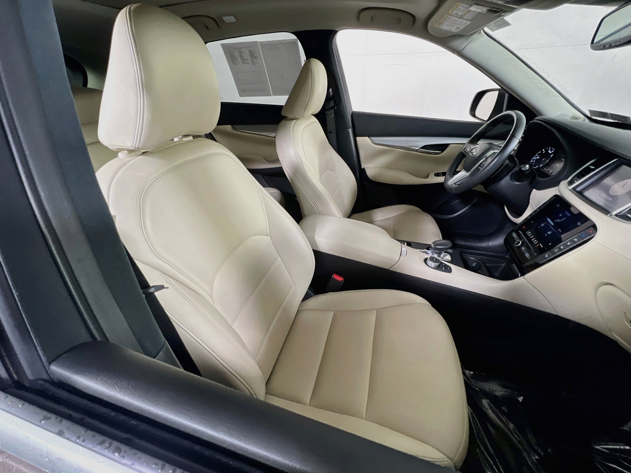 Used 2019 INFINITI QX50 Luxe AWD/4WD image 27