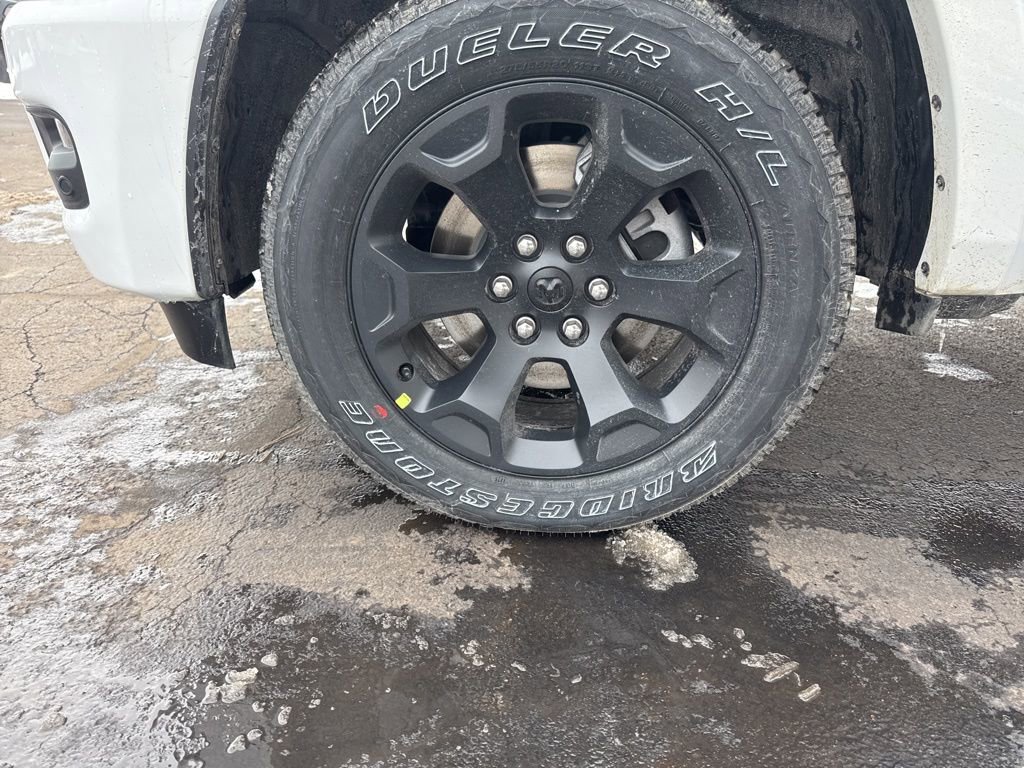 New 2026 RAM 1500 4x4 Crew Cab image 54