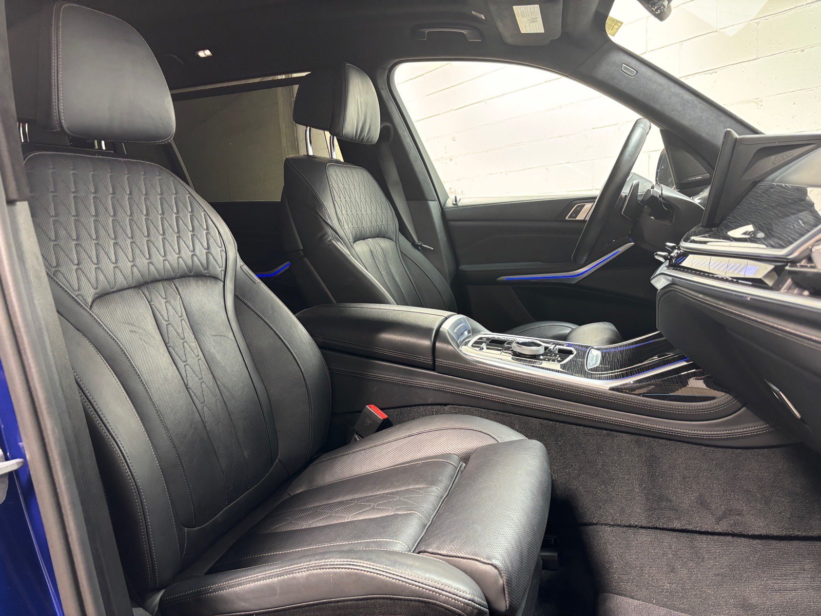 Used 2023 BMW X7 M60i w/ Executive Package AWD/4WD image 27