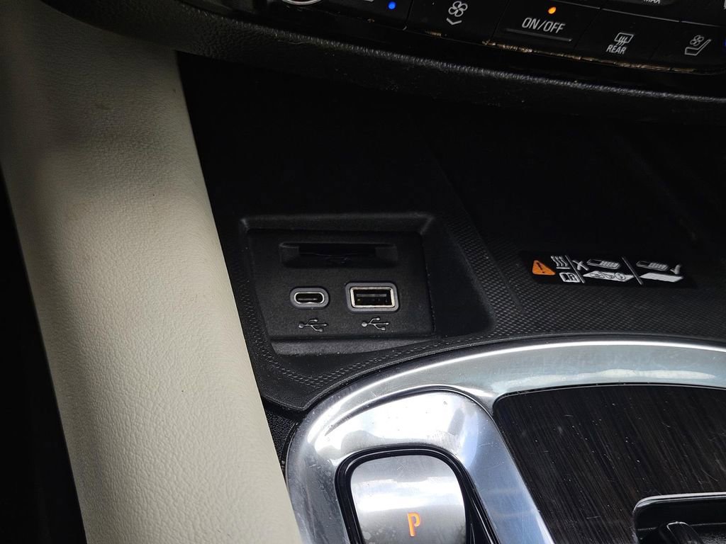 Used 2023 Buick Enclave Premium w/ Experience Buick Package FWD image 22