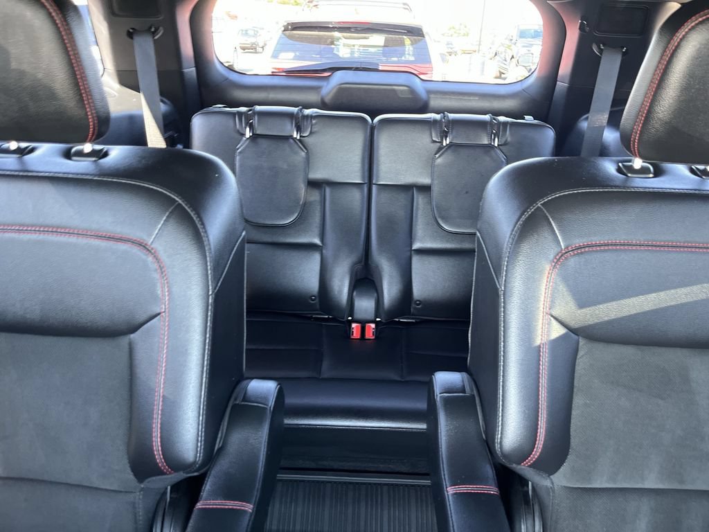 Used 2022 Ford Explorer ST-Line AWD/4WD image 23