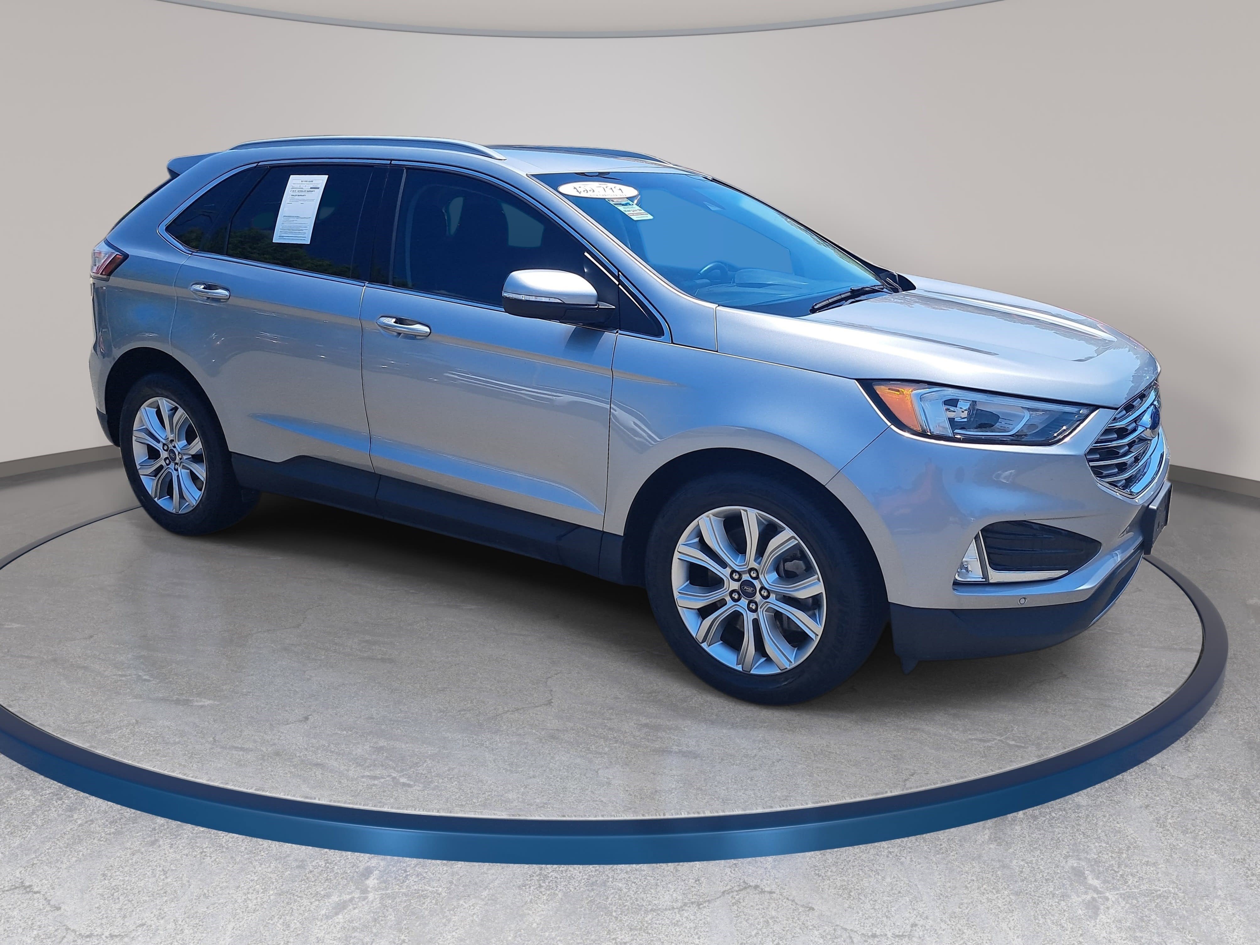 Used 2021 Ford Edge Titanium AWD/4WD image 3