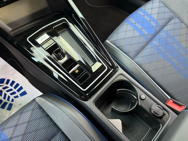 Used 2025 Volkswagen Golf R Black Edition image 35