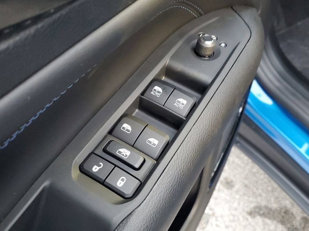 New 2026 Jeep Compass Latitude AWD/4WD image 17