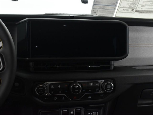 Used 2024 Jeep Wrangler Sport S image 24