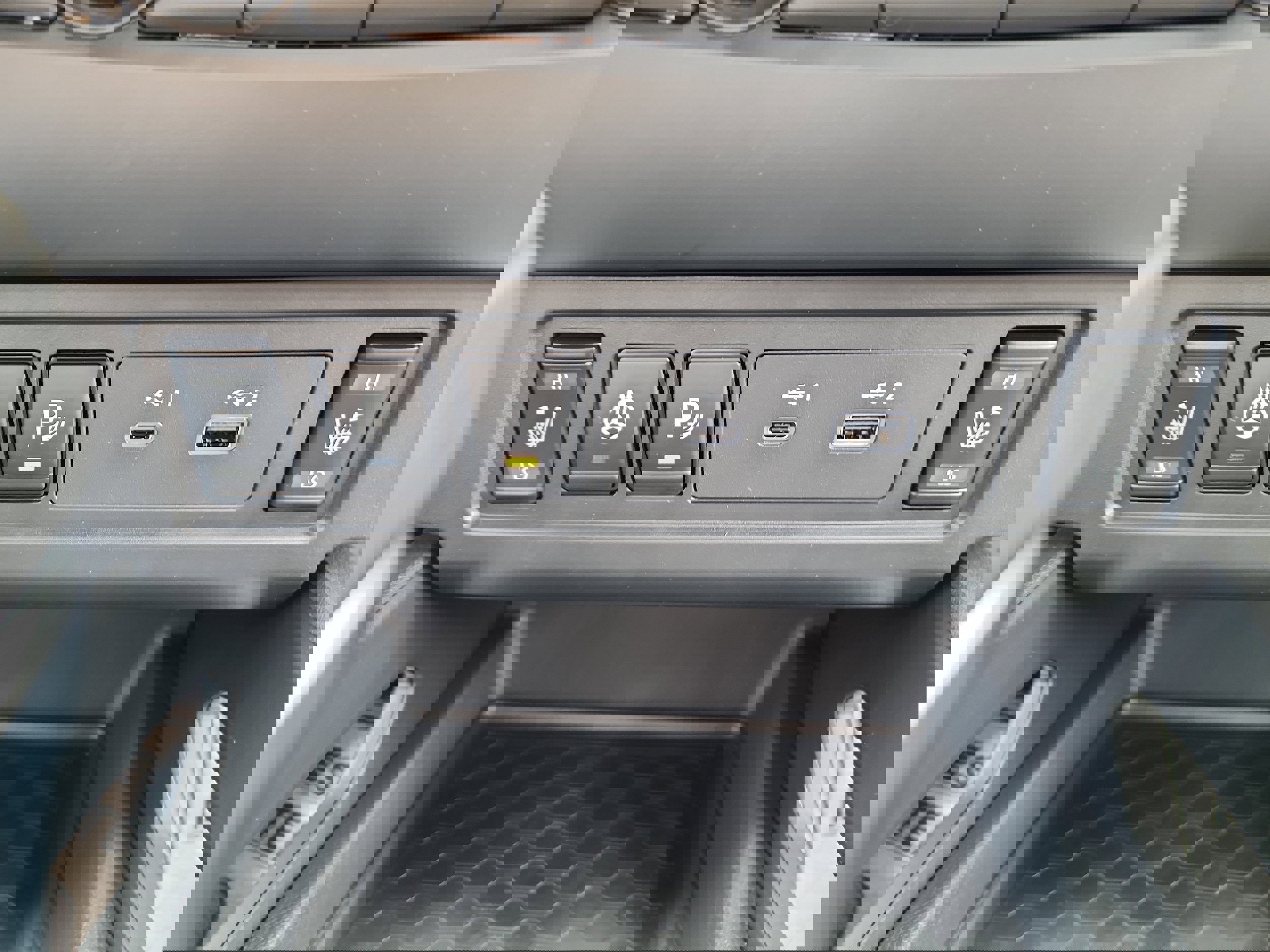 New 2026 Nissan Frontier SV w/ All-Weather Content Package image 14