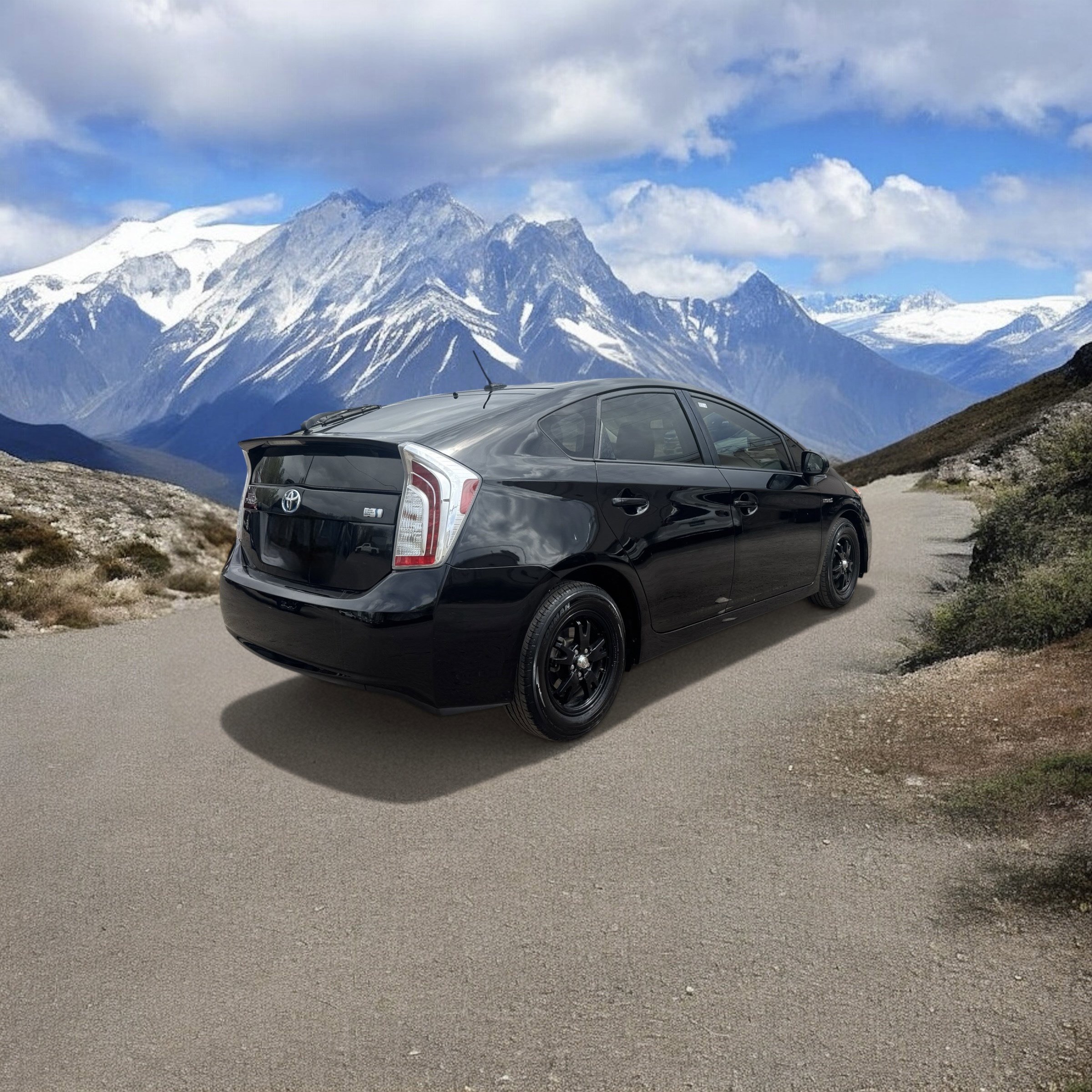 Used 2015 Toyota Prius Four image 5