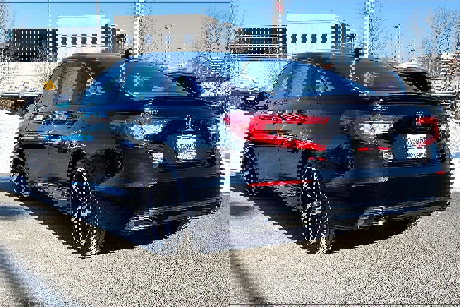 Used 2022 Honda Accord Sport image 11