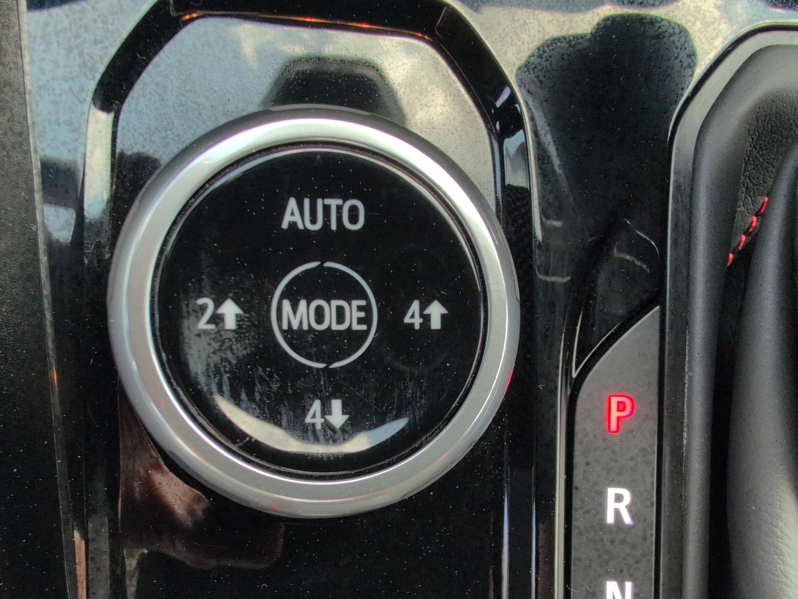 Used 2024 Chevrolet Colorado Z71 w/ Advanced Trailering Package AWD/4WD image 7